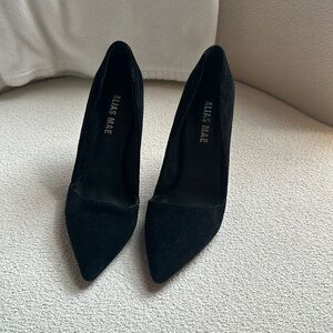 Alias Mae heels worn once perfect condition!
